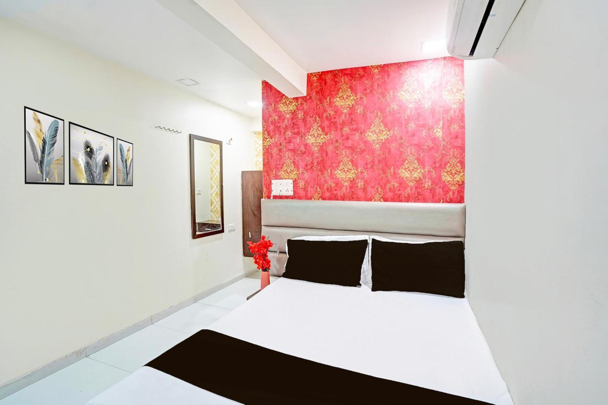 Hotel O S. G. Highway Formerly I Land Park Ahmedabad Exterior foto